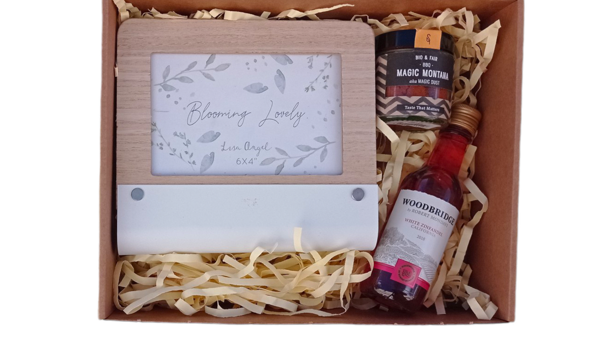 Cheers & Memories Box Gift Box